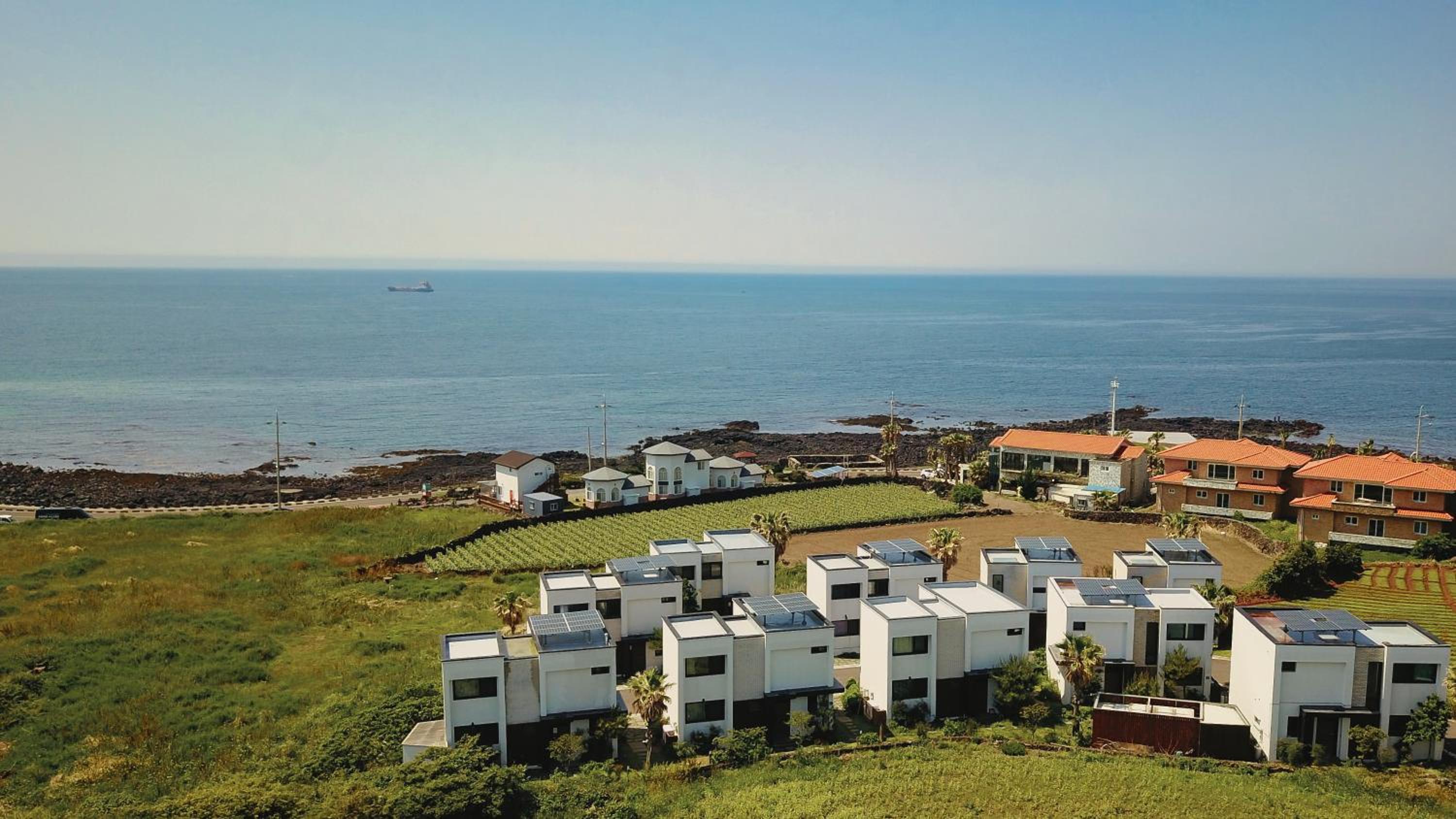 Aewol Bada Poomeun Property view 4