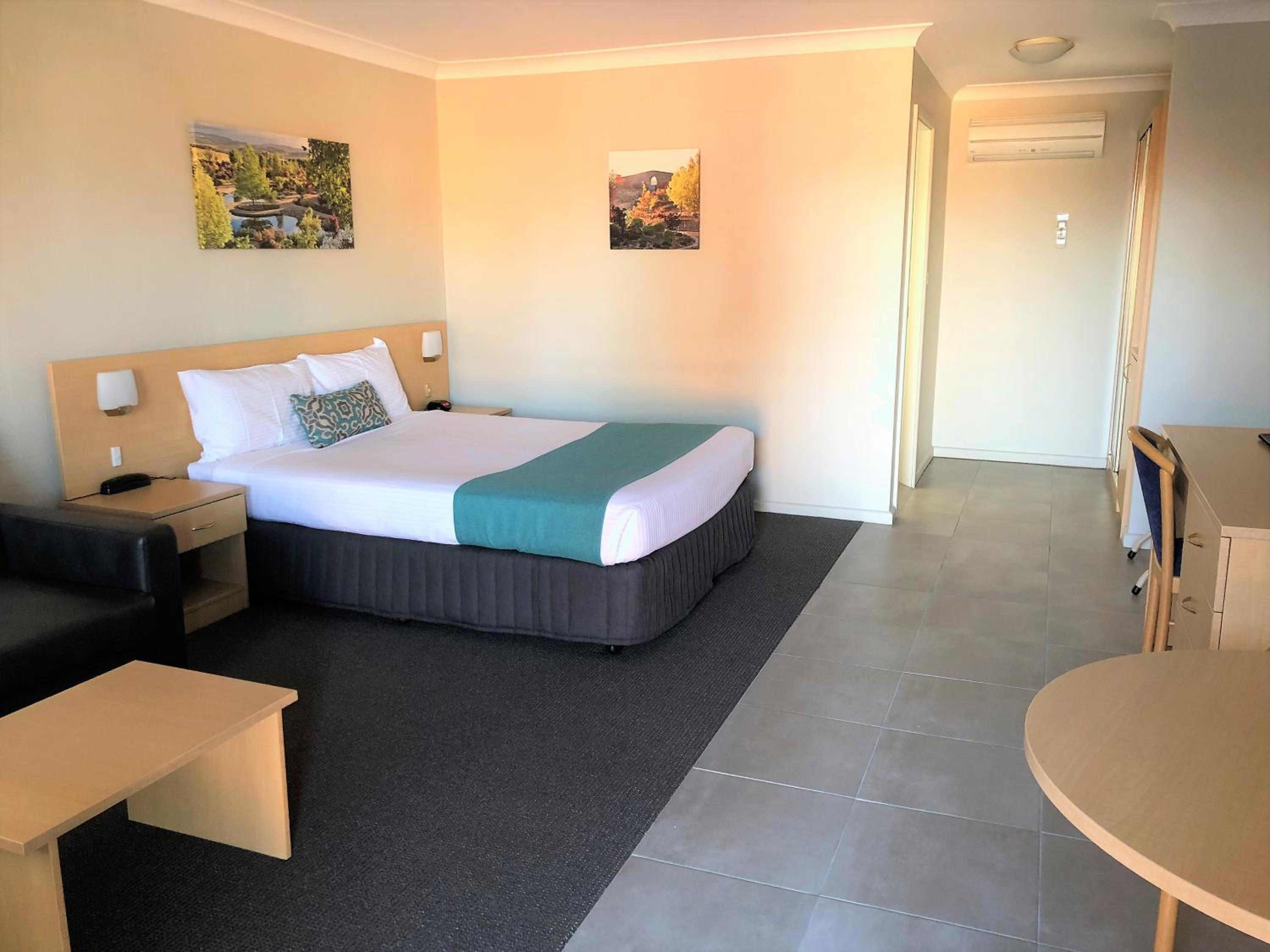 Bathurst Motor Inn