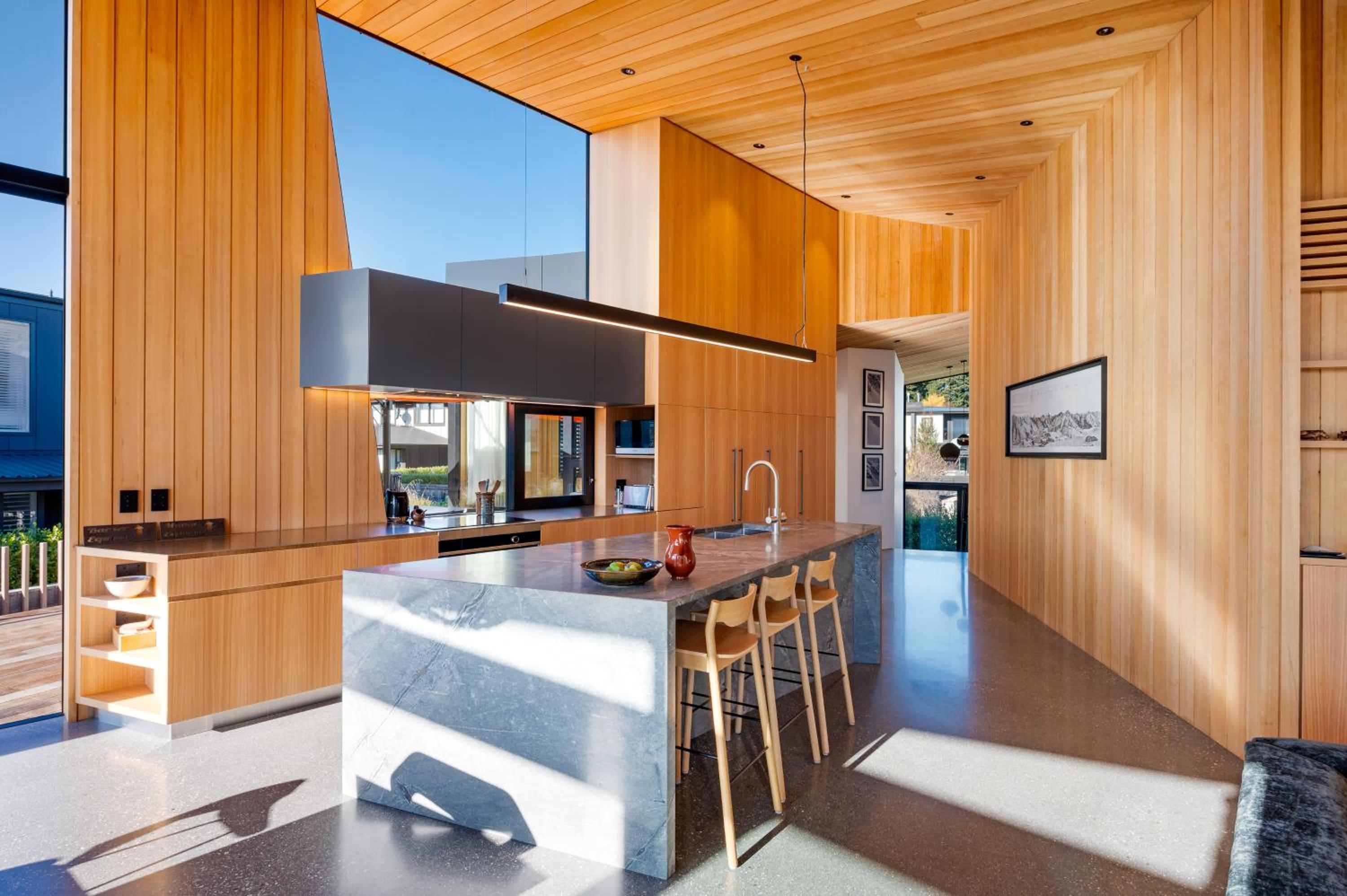 Hideaway on Warren by Sotheby's Luxury Rental Homes view 3