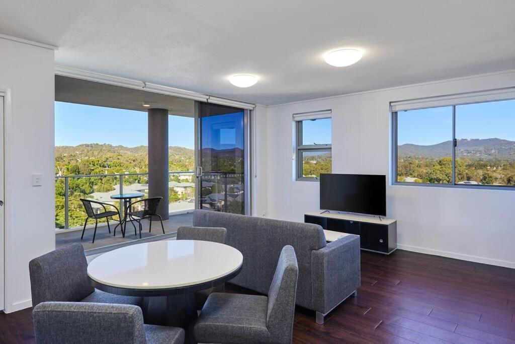 Two bedroom Apartment in Robina Center