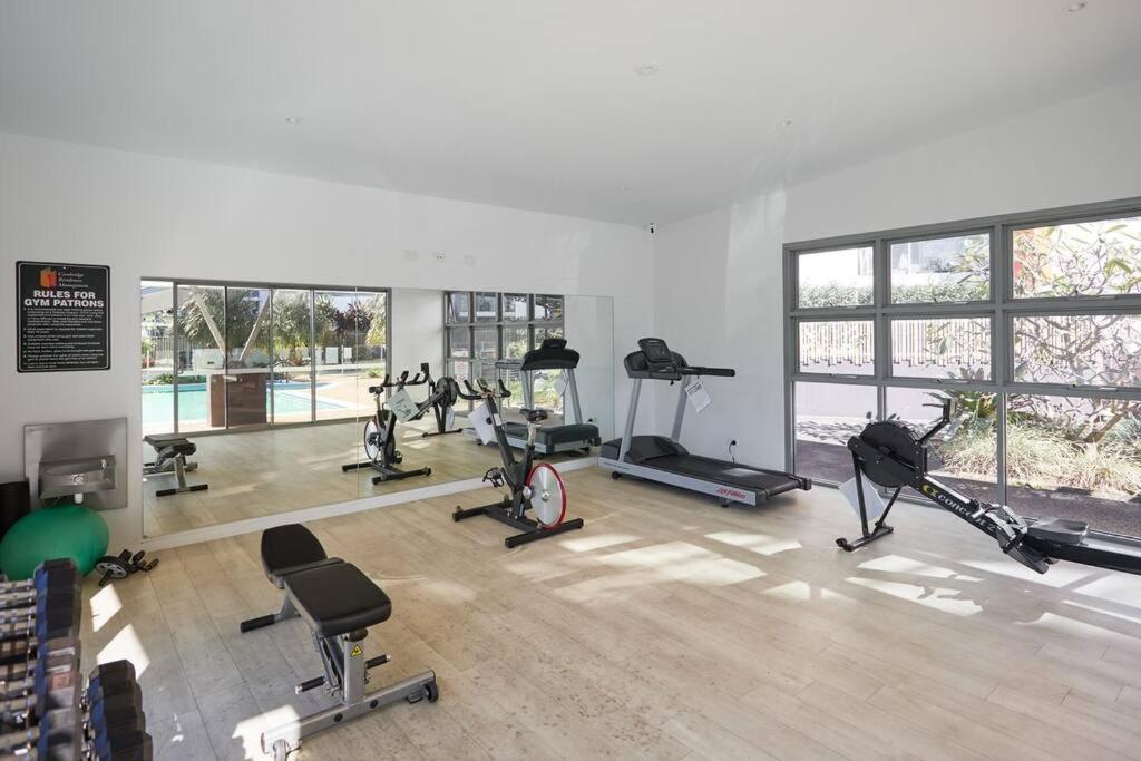 Two bedroom Apartment in Robina Center