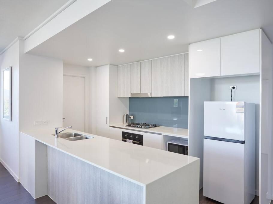Two bedroom Apartment in Robina Center
