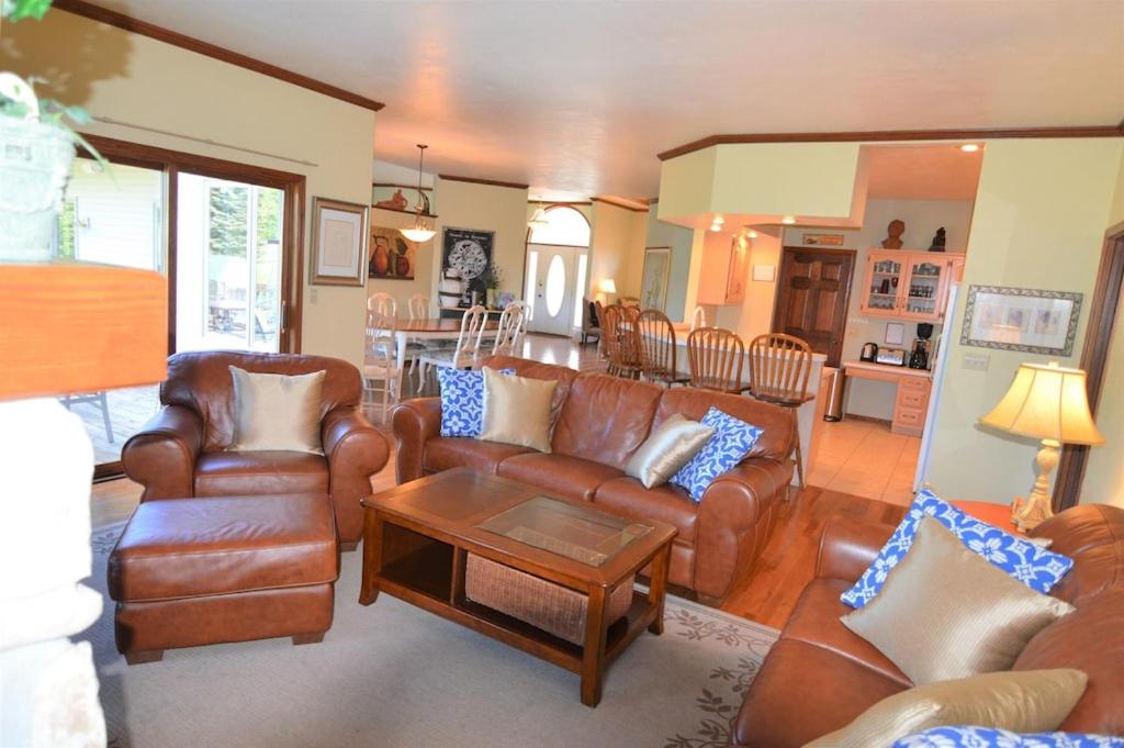 Carraig Nua House view 3