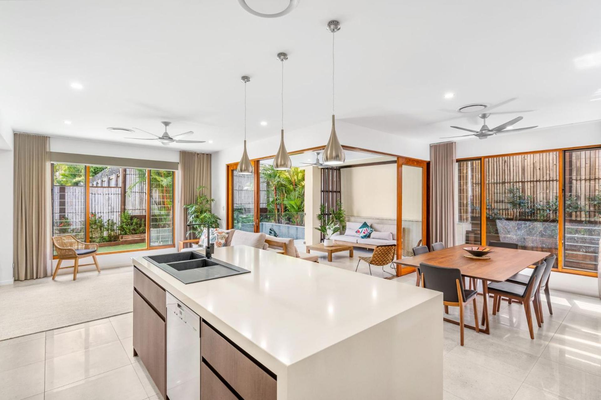 Belle Escapes Havenly Luxury Villa Palm Cove