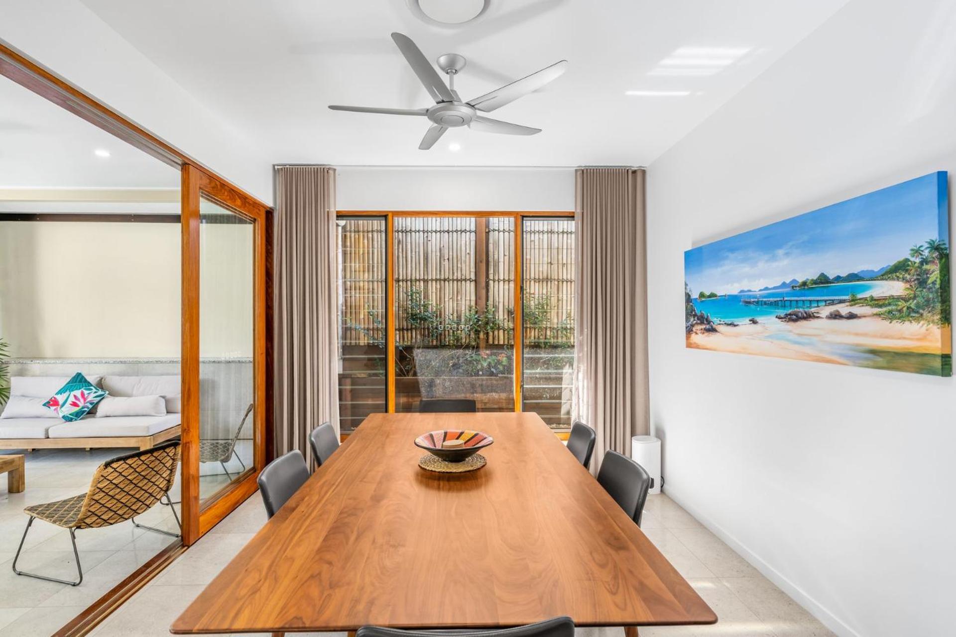 Belle Escapes Havenly Luxury Villa Palm Cove