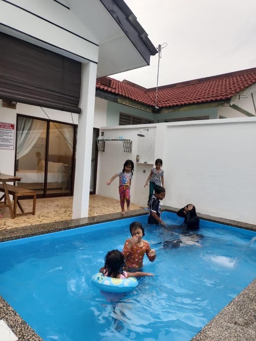 Angsamas Villa Seremban Kids Private Pool
