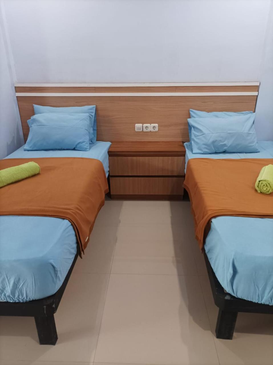 Merendeng Hostel Kuta