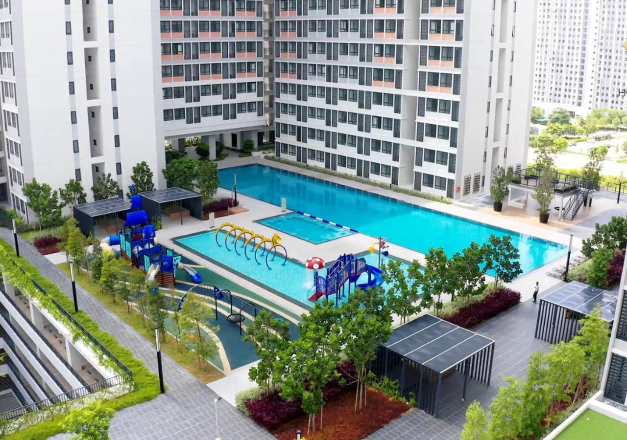 Horizon Suites near KLIA Free Wi-Fi Netflix (green) photo 5