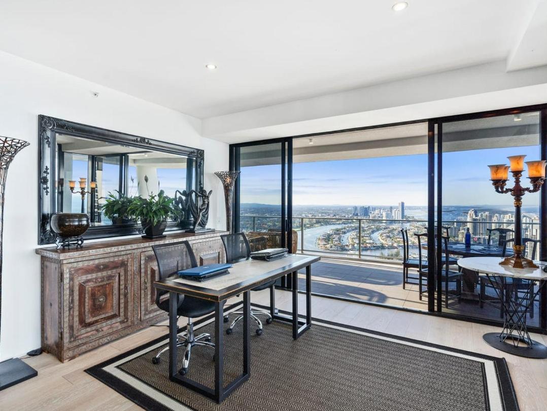 Circle on Cavill - Hosted by Coastal Letting Co.