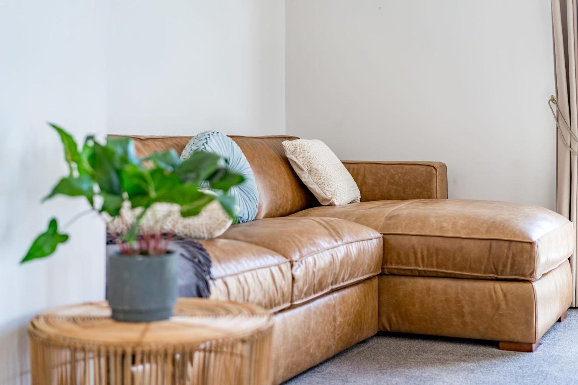 14 Excelsior Pde - BYO Linen - Pets Negotiable - Waterviews