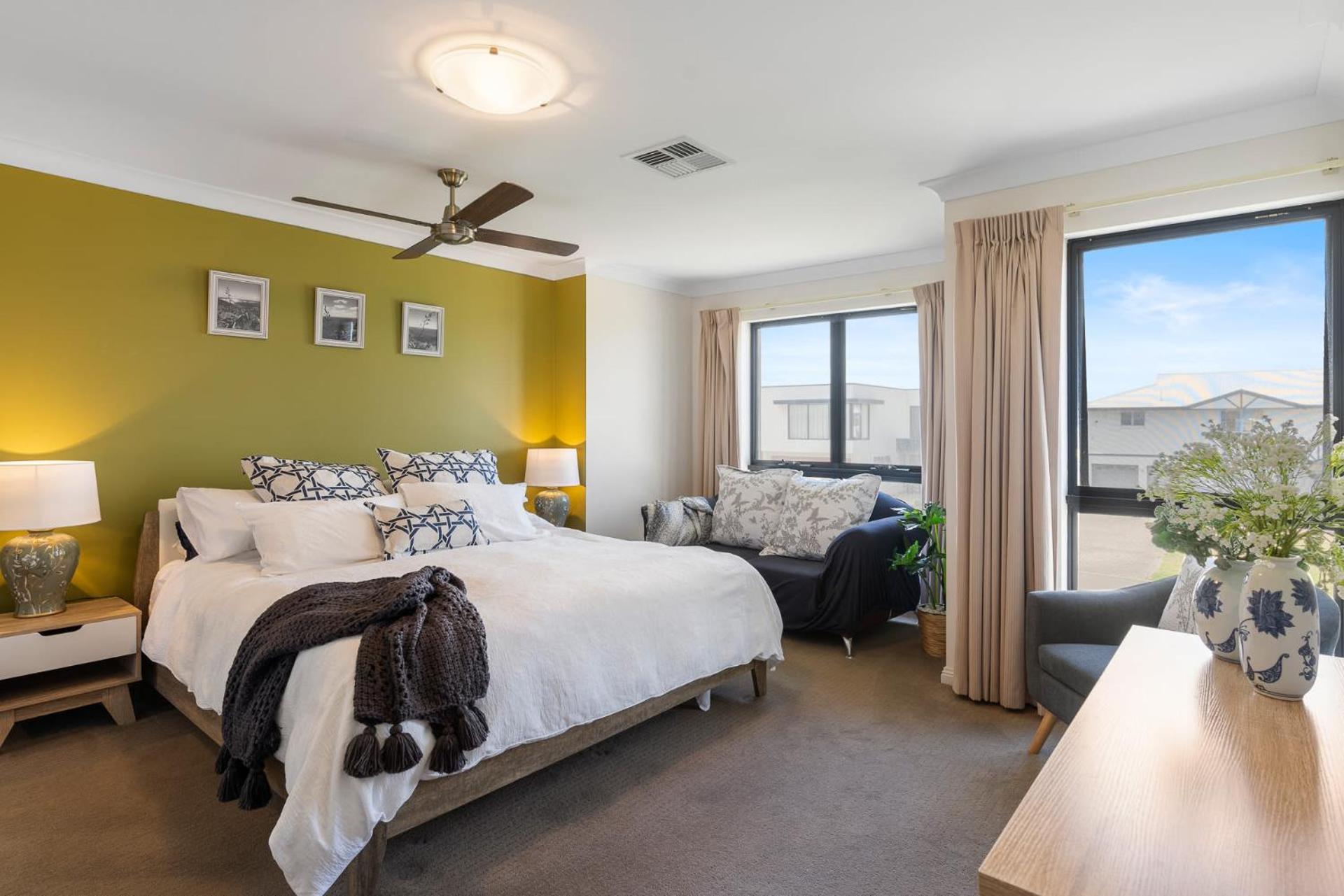 14 Excelsior Pde - BYO Linen - Pets Negotiable - Waterviews
