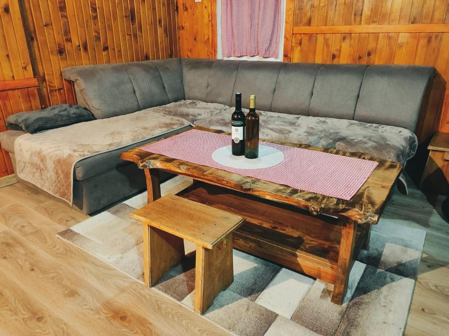 Holiday Home Ljuban