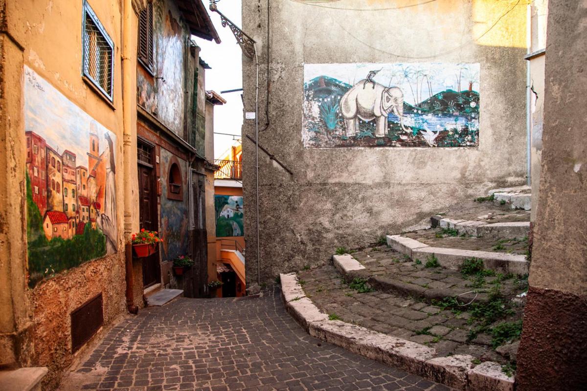 Casa LELLA