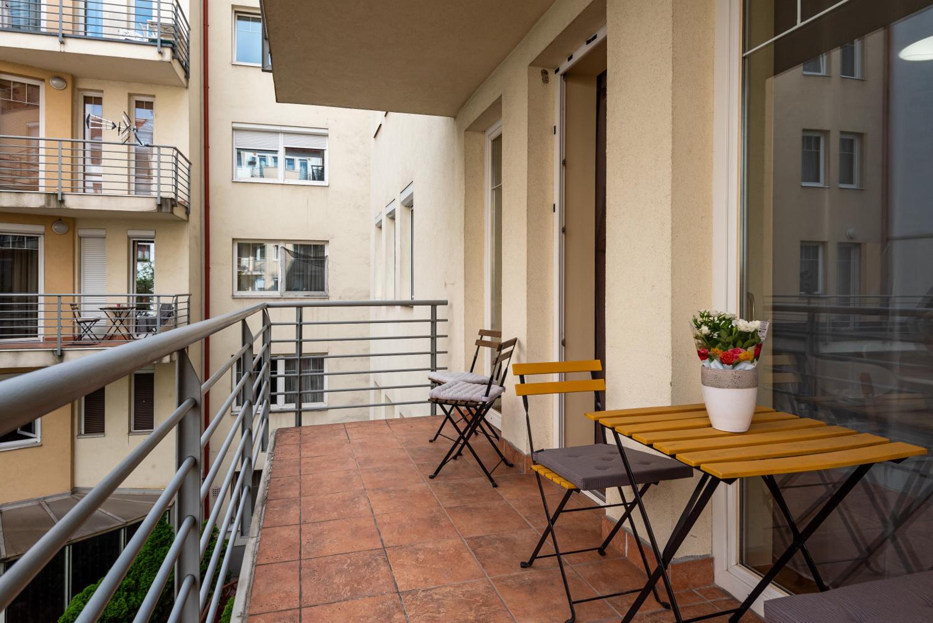 Pesti City Apartment&Free parking view 4