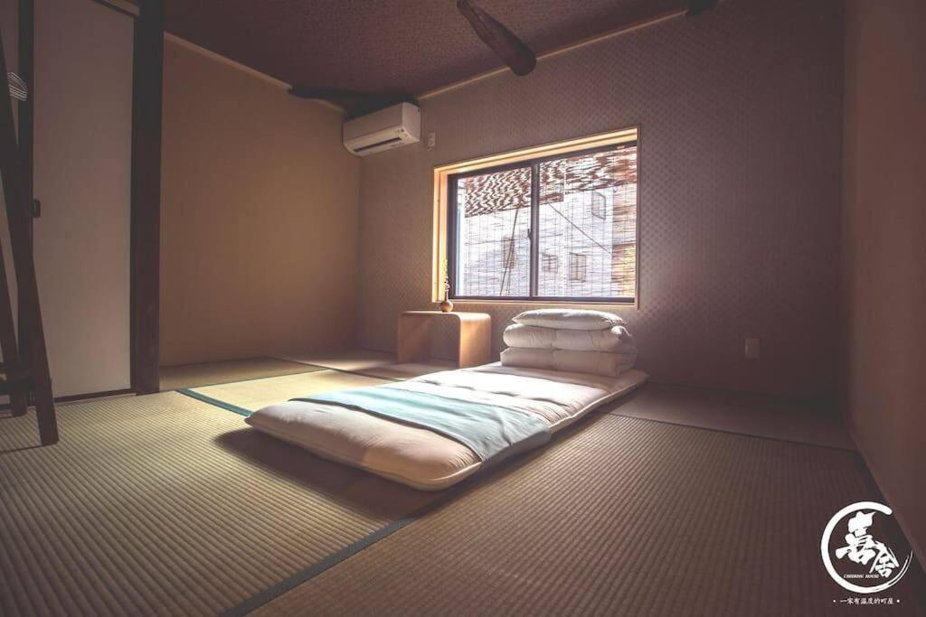 Near Nijojo Castle traditional and quiet Machiya house 喜舎 二条城