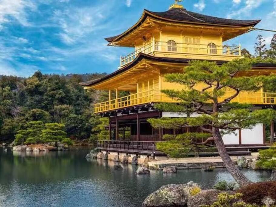 Near Nijojo Castle traditional and quiet Machiya house 喜舎 二条城