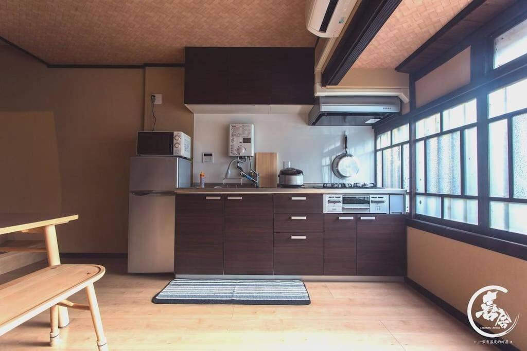 Near Nijojo Castle traditional and quiet Machiya house 喜舎 二条城