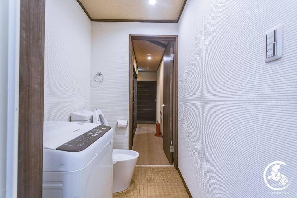 Near Nijojo Castle traditional and quiet Machiya house 喜舎 二条城