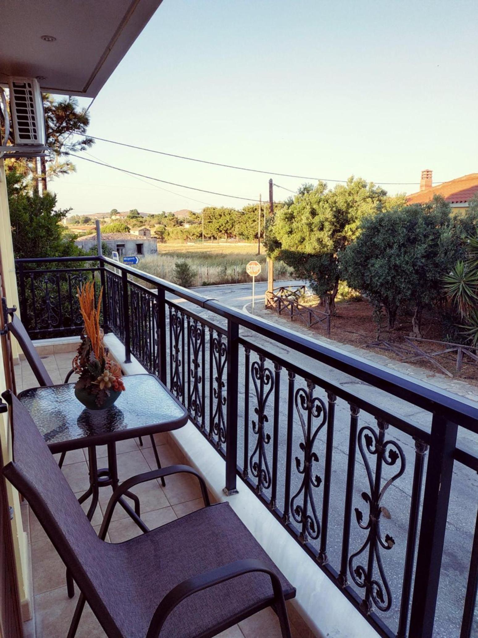 Central Moudros apartments