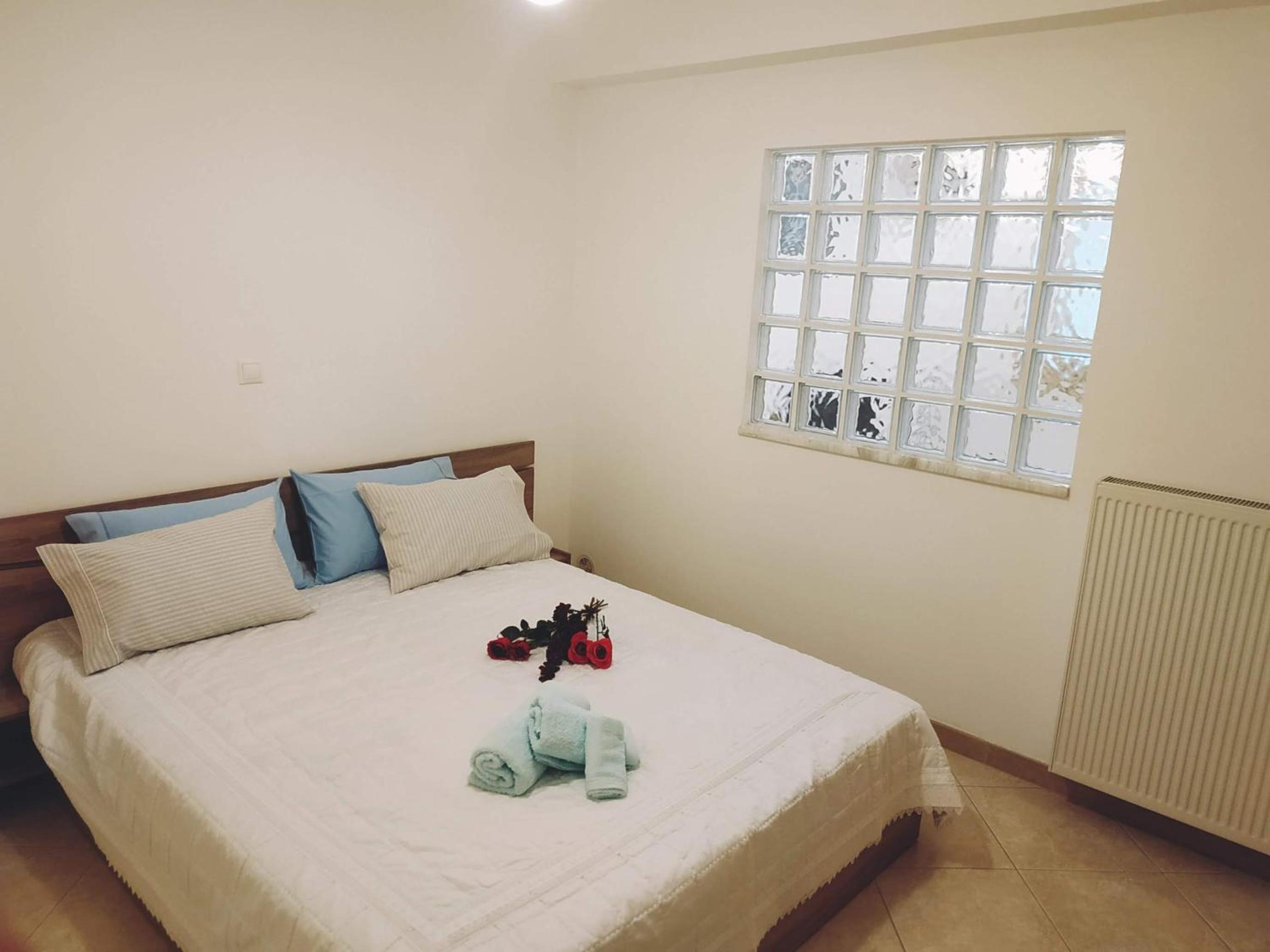 Central Moudros apartments