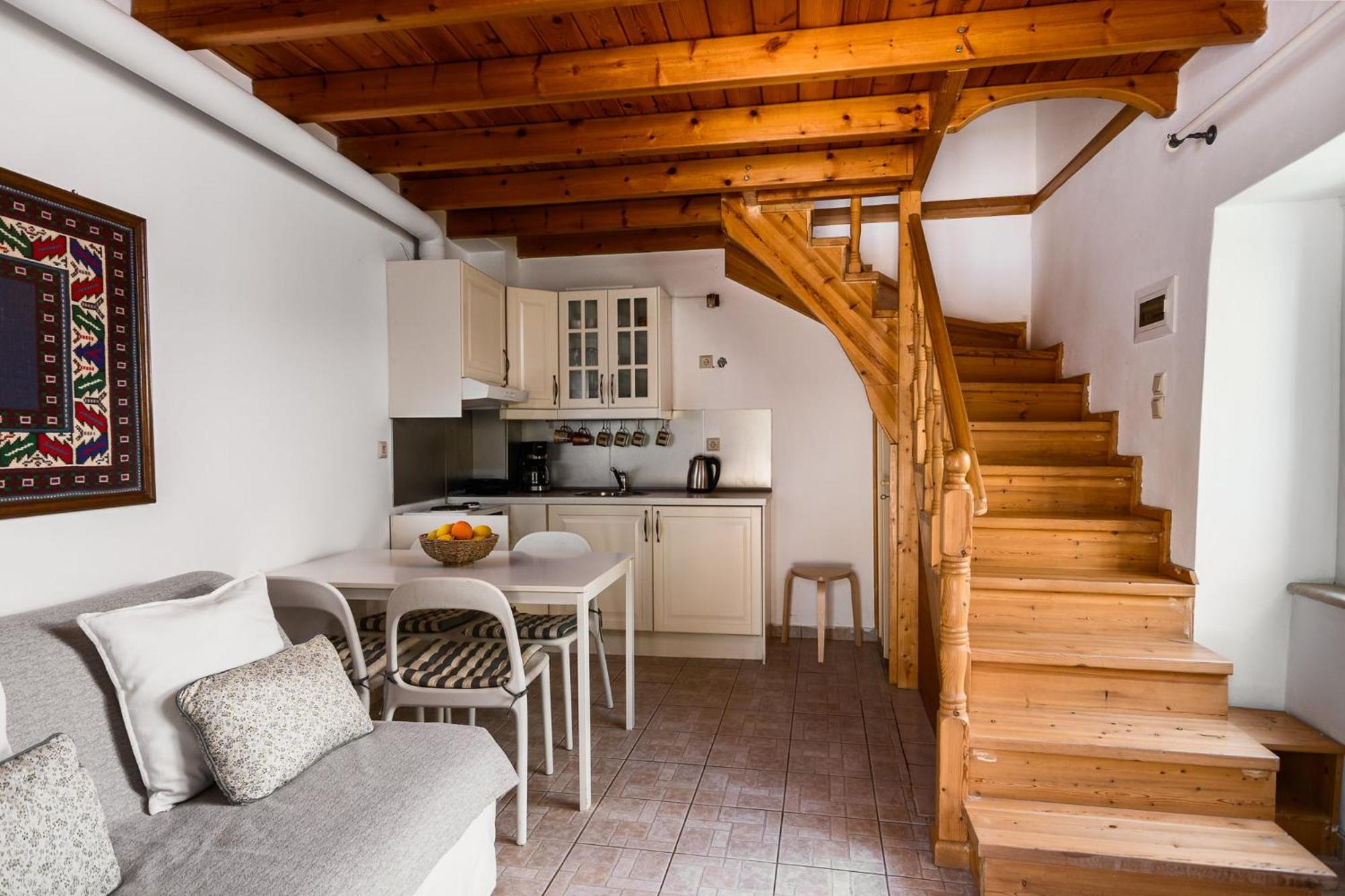 Traditional Rustic Maisonette and House by Konnect
