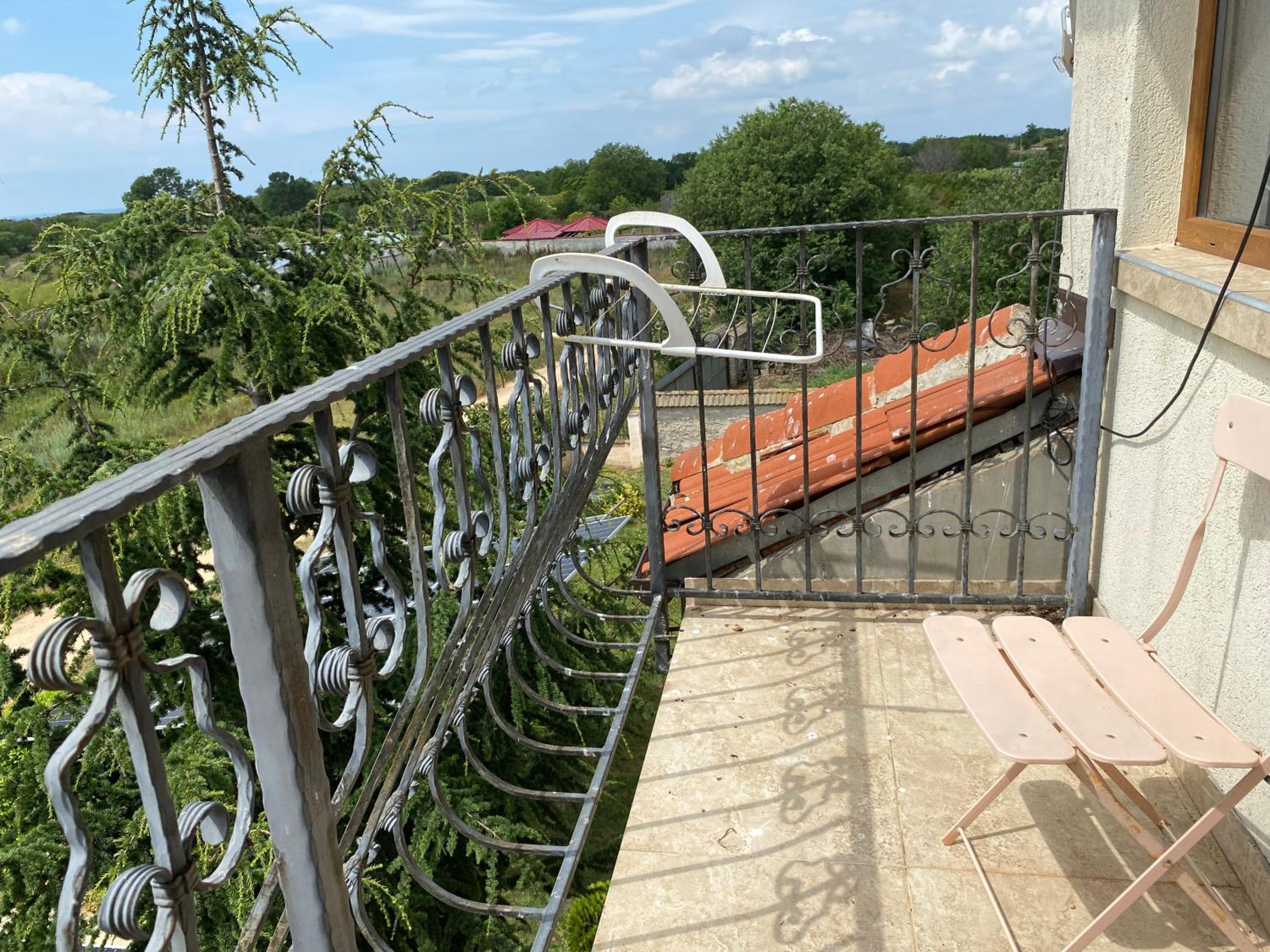 Guest House Golden Flake 4km from Bolata beach