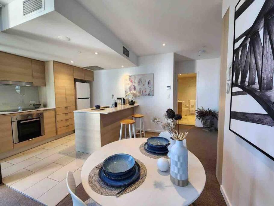 Broadbeach Business or Leisure