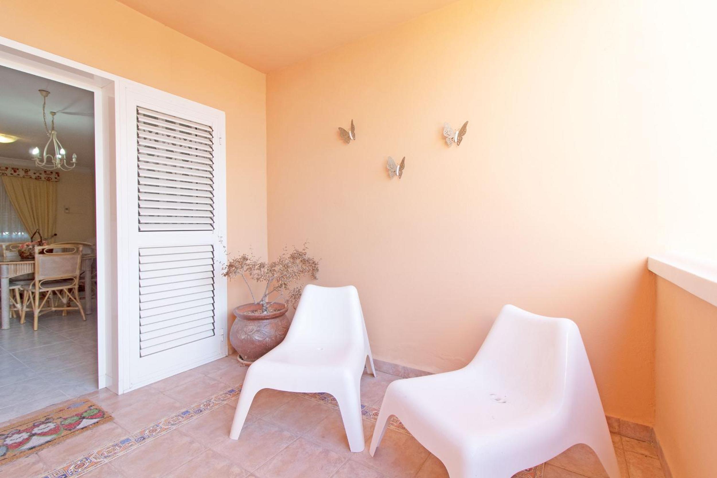 Global Properties, Acogedor adosado en la playa de Corinto