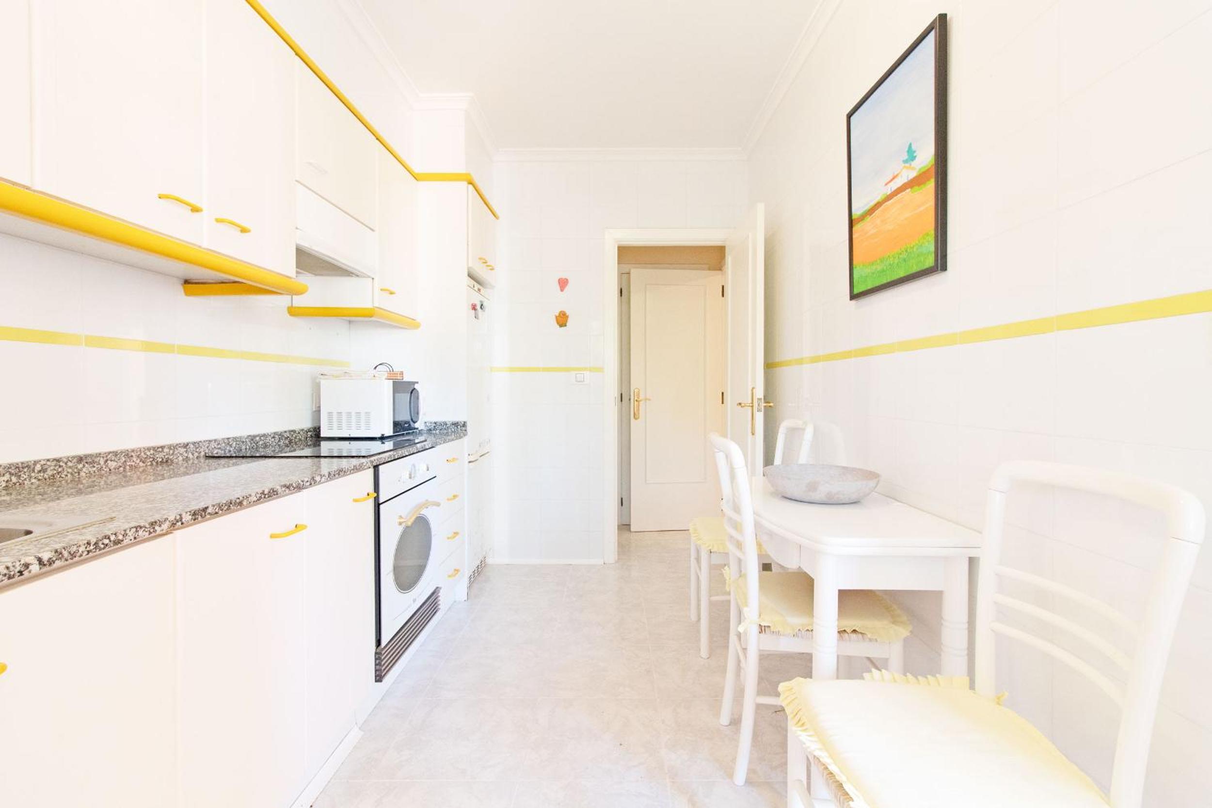 Global Properties, Acogedor adosado en la playa de Corinto