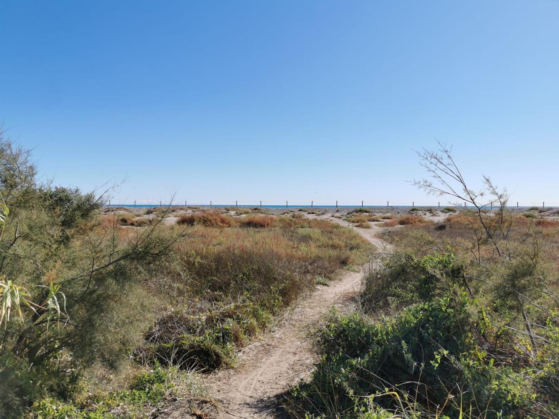 Global Properties, Acogedor adosado en la playa de Corinto