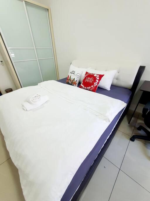 JOVIAL 2 STOREY HOME 4ROOM 6PAX ONLY @ALMA JUSCO photo 8