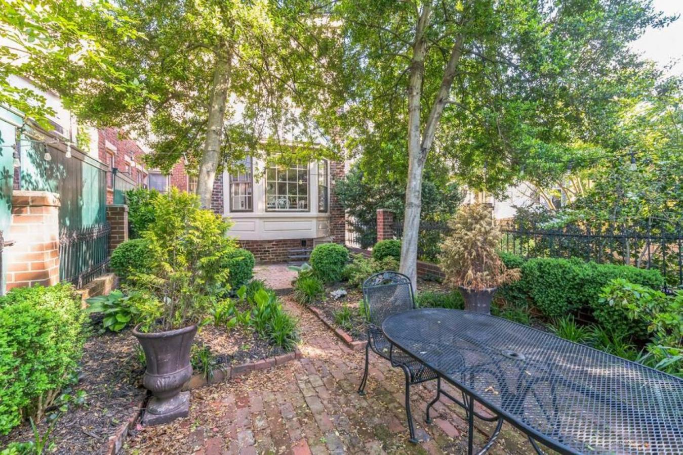 Historic Petersburg Row Home view 5