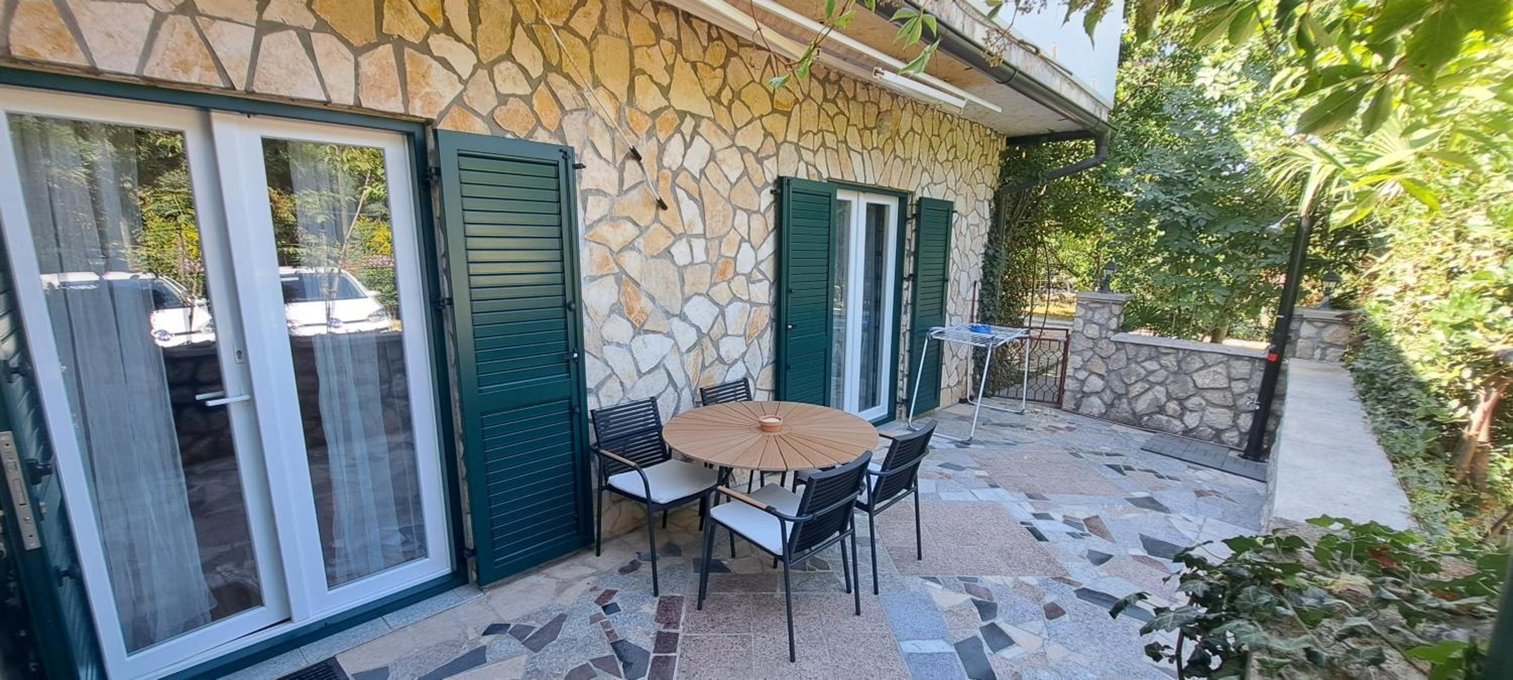 Apartmani Elena
