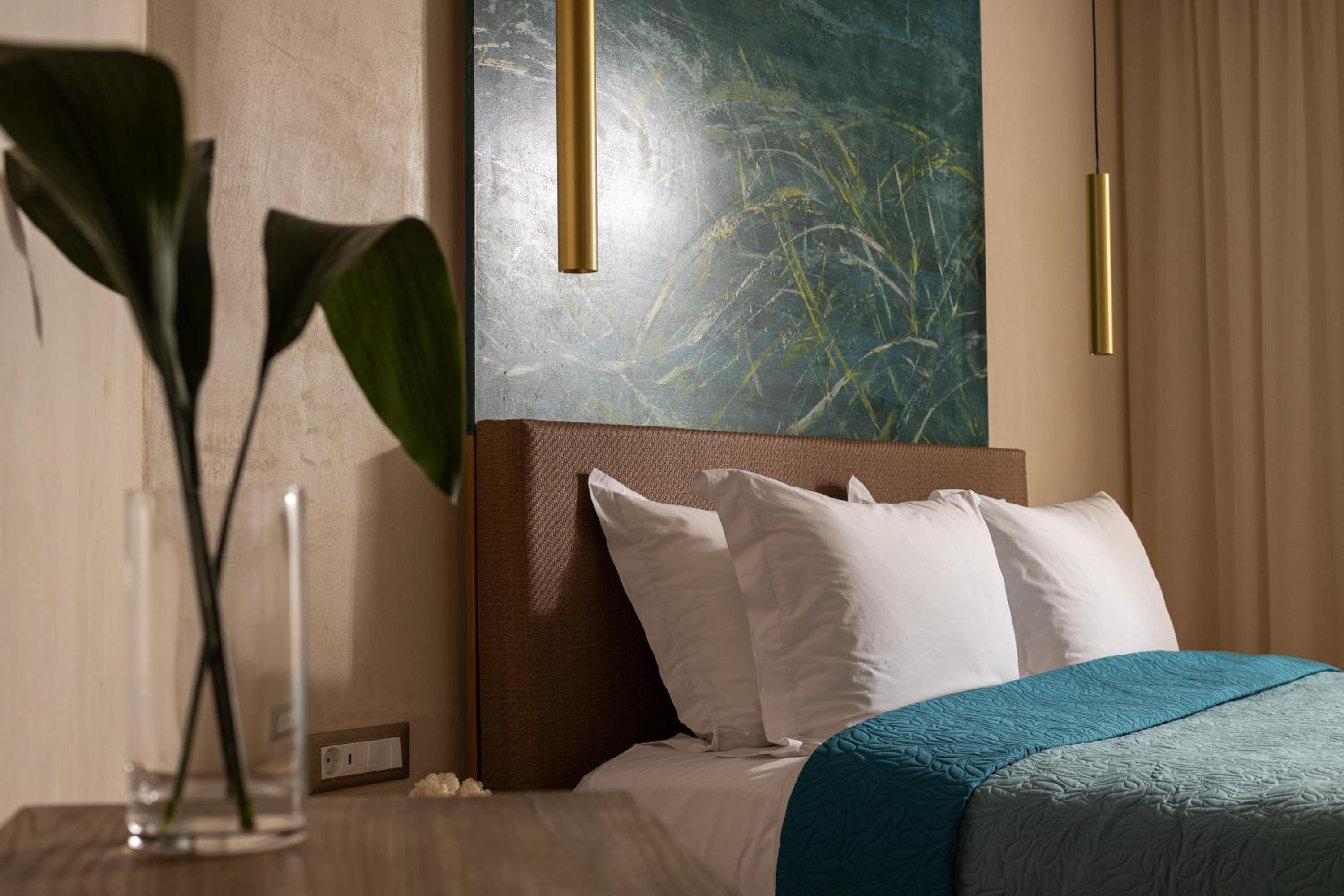 Ammoudi Suites