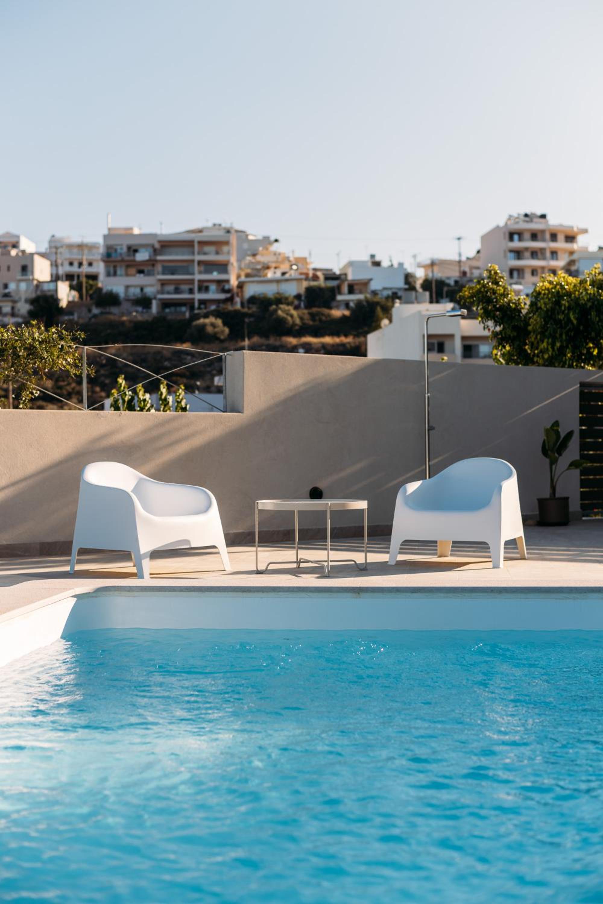 Ammoudi Suites