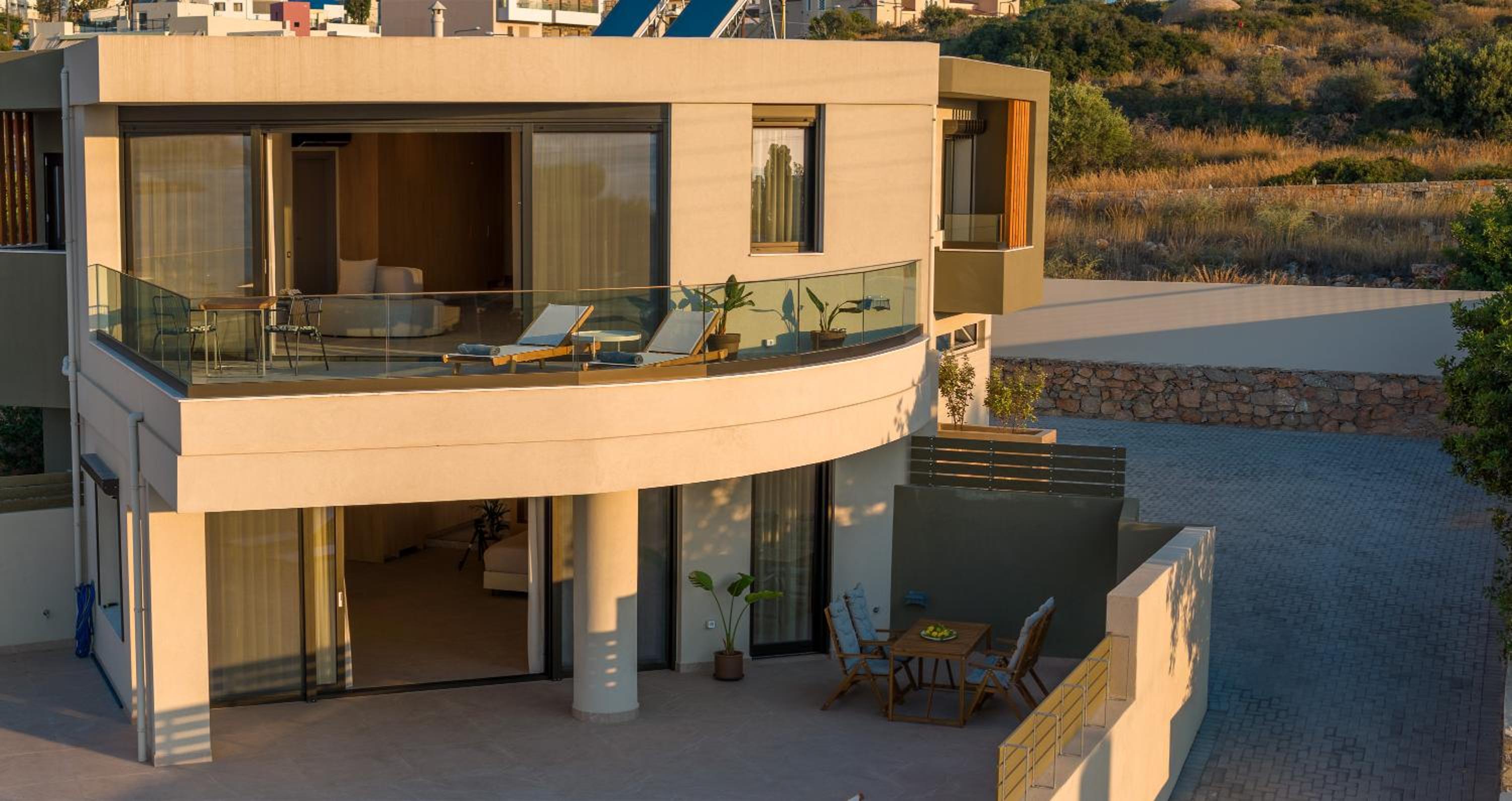 Ammoudi Suites