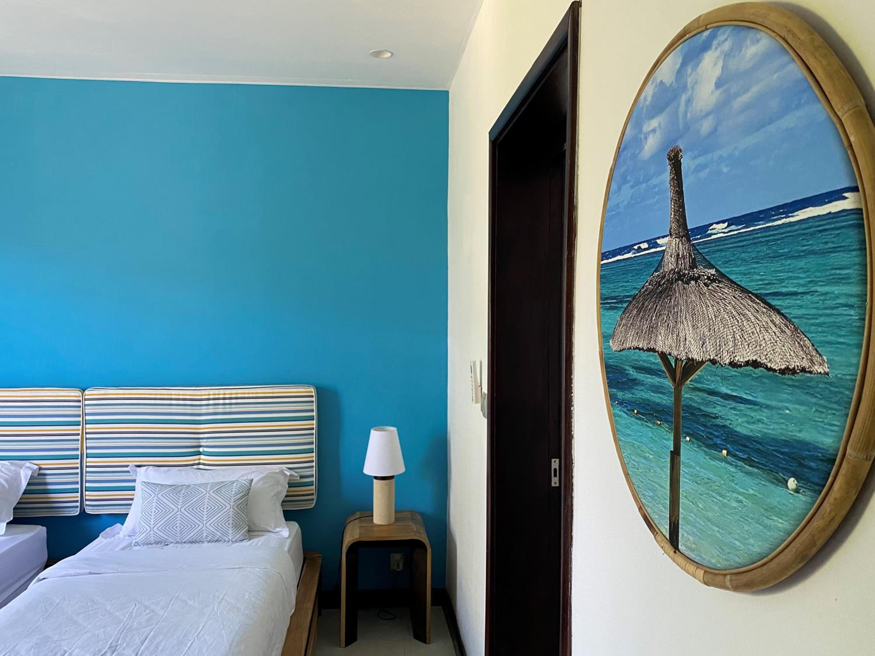 Blue Ocean Suites & Apartments view 2