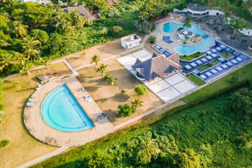 Ukunda Vacations - Beachside Bliss Studio - Property Image 4