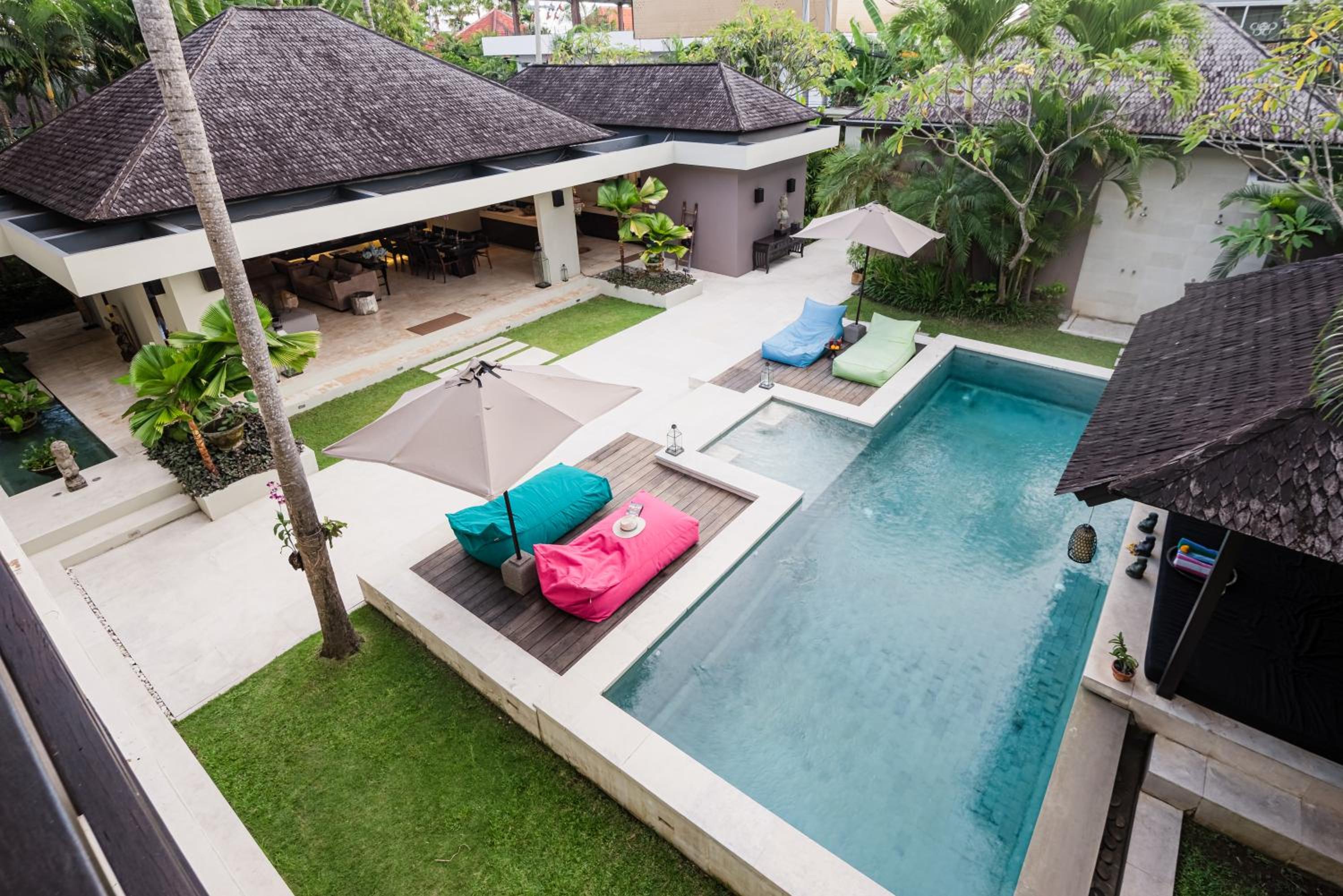 Villa Spirit 4 BR - Canggu view 2
