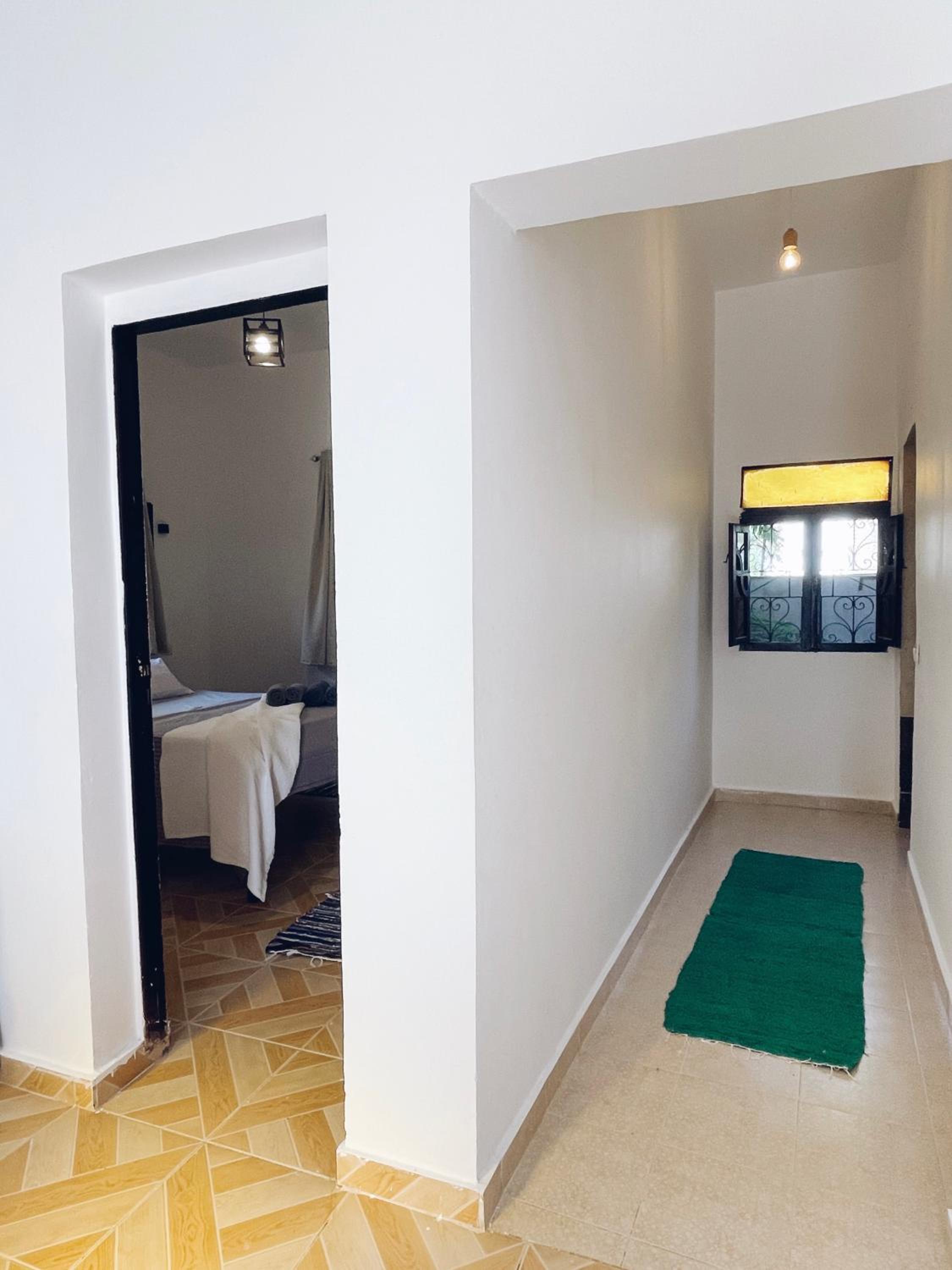 Spacious apt ‘Ginger’ 2nd line Assala beach