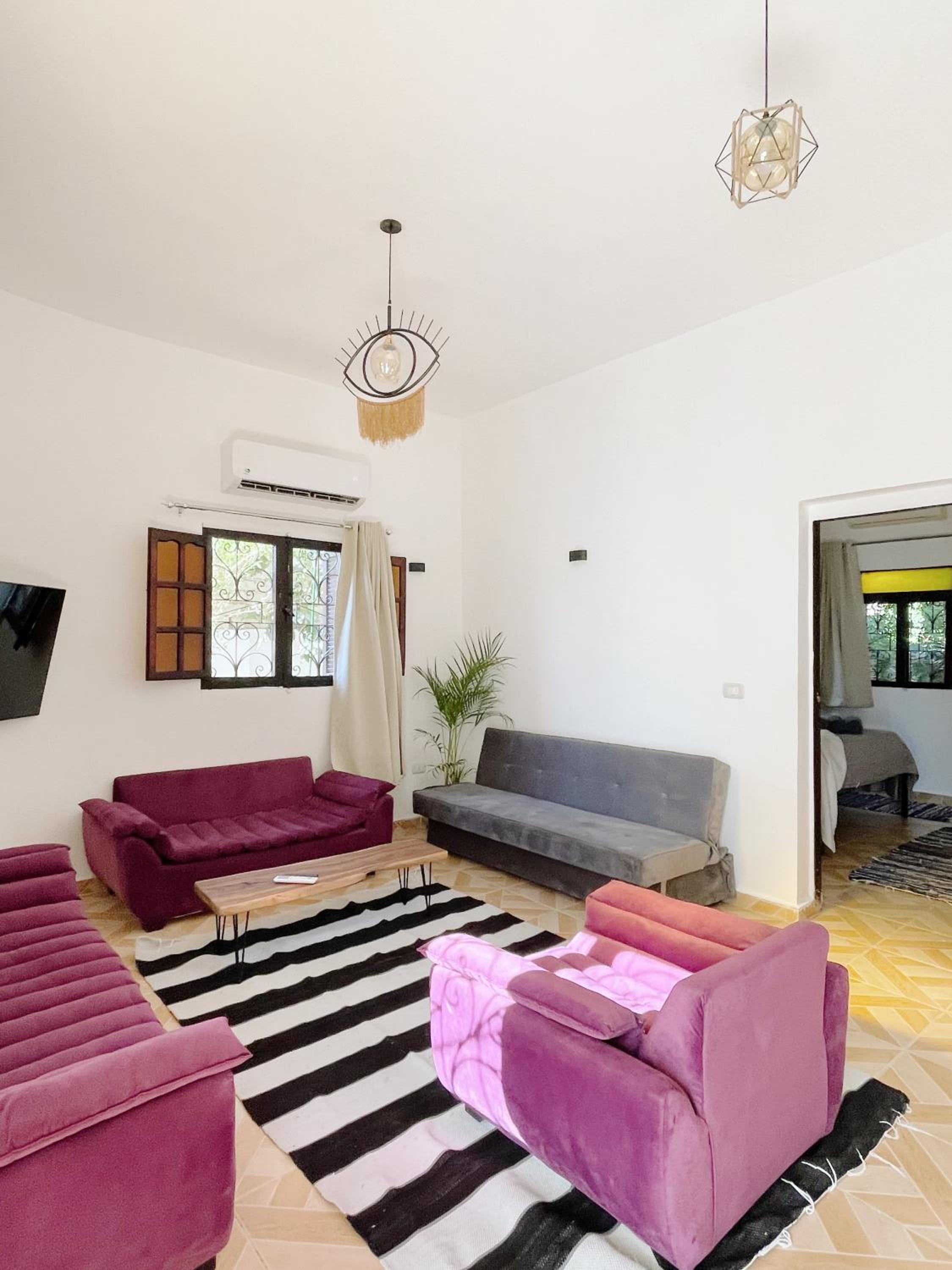 Spacious apt ‘Ginger’ 2nd line Assala beach