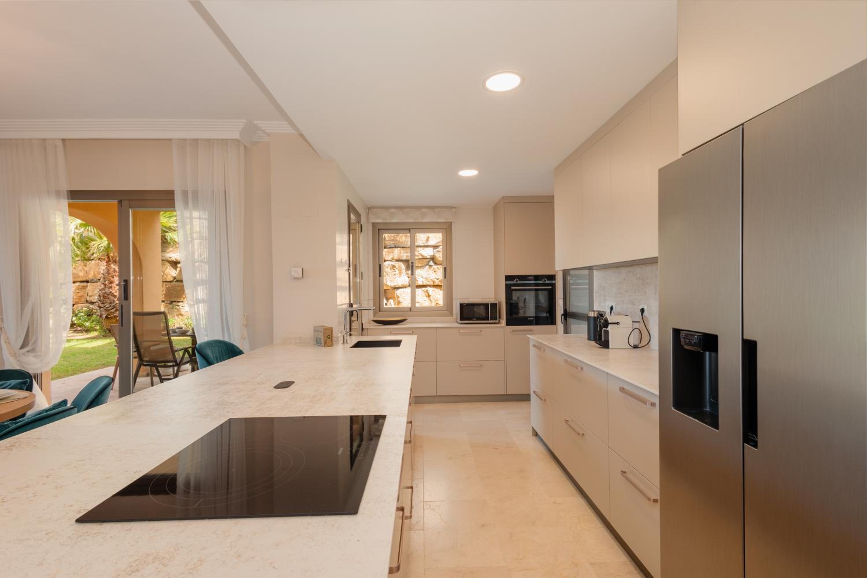 Beautiful apartment, with private terrace in Benahavís, Marbella