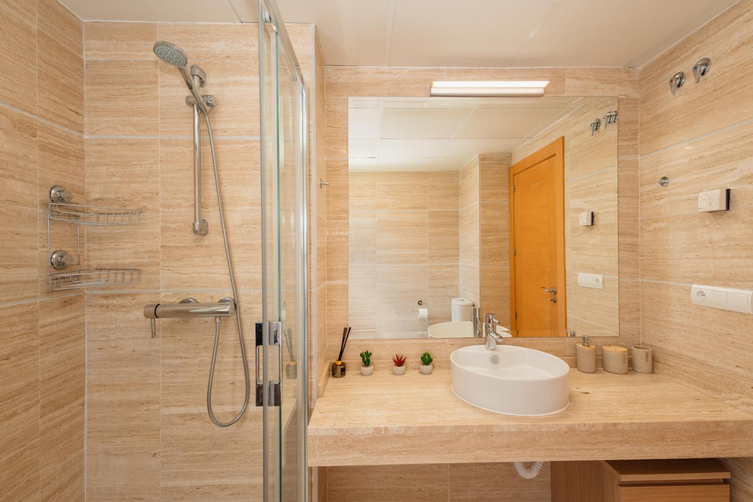 Beautiful apartment, with private terrace in Benahavís, Marbella