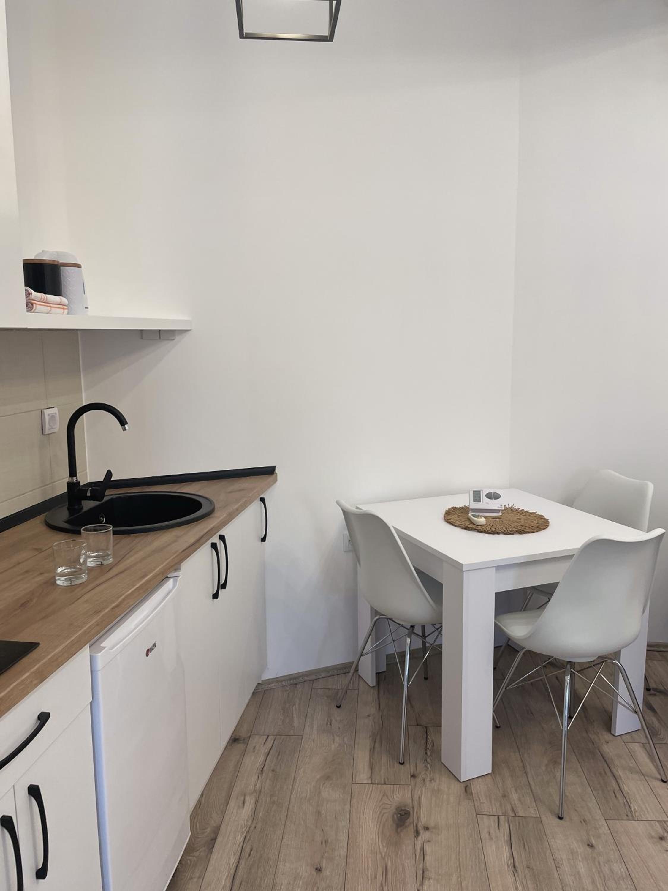Hexagon Apartment