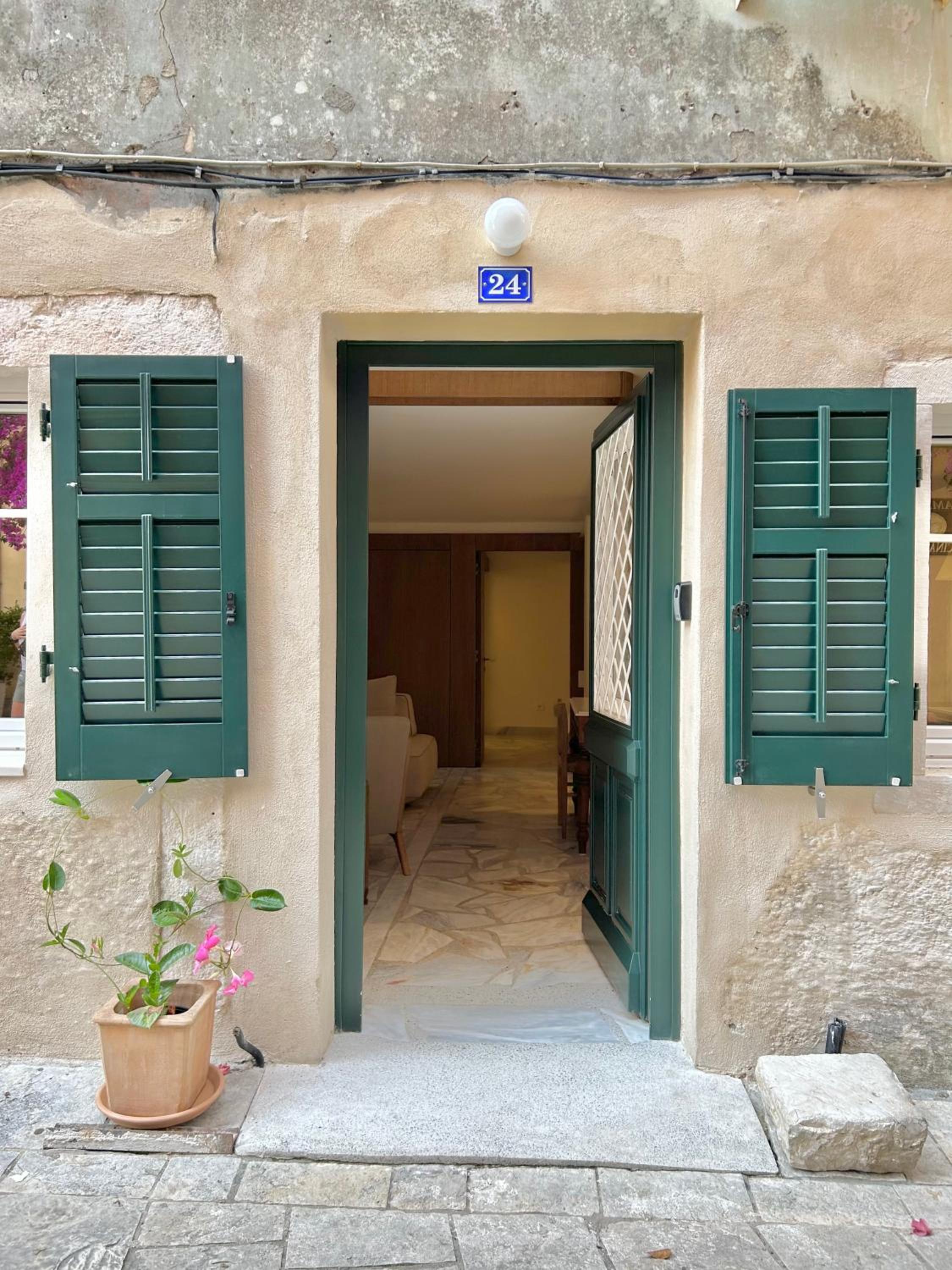 Terrakato Apartment