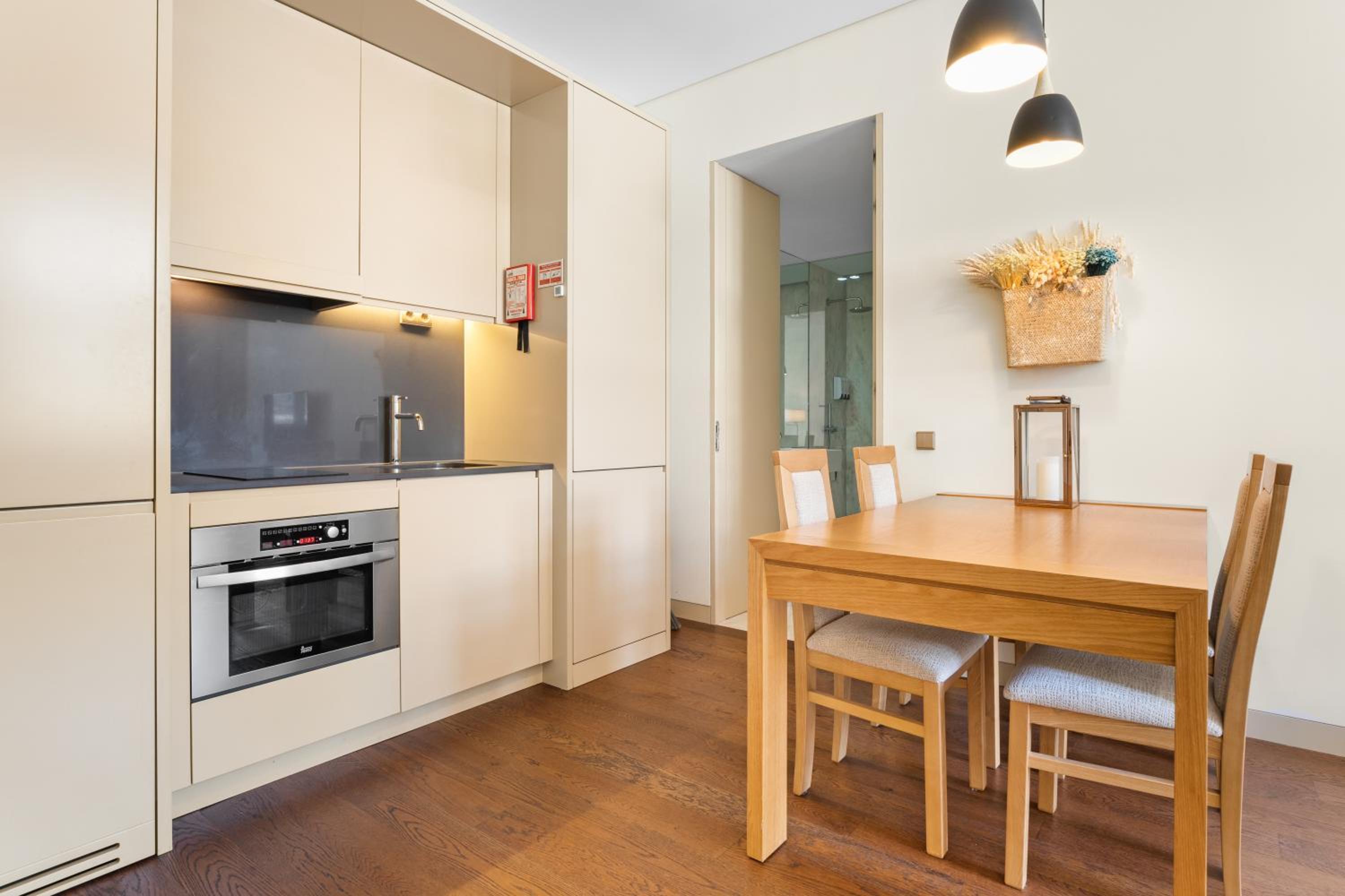 Timeout Market 2 bedrooms view 4