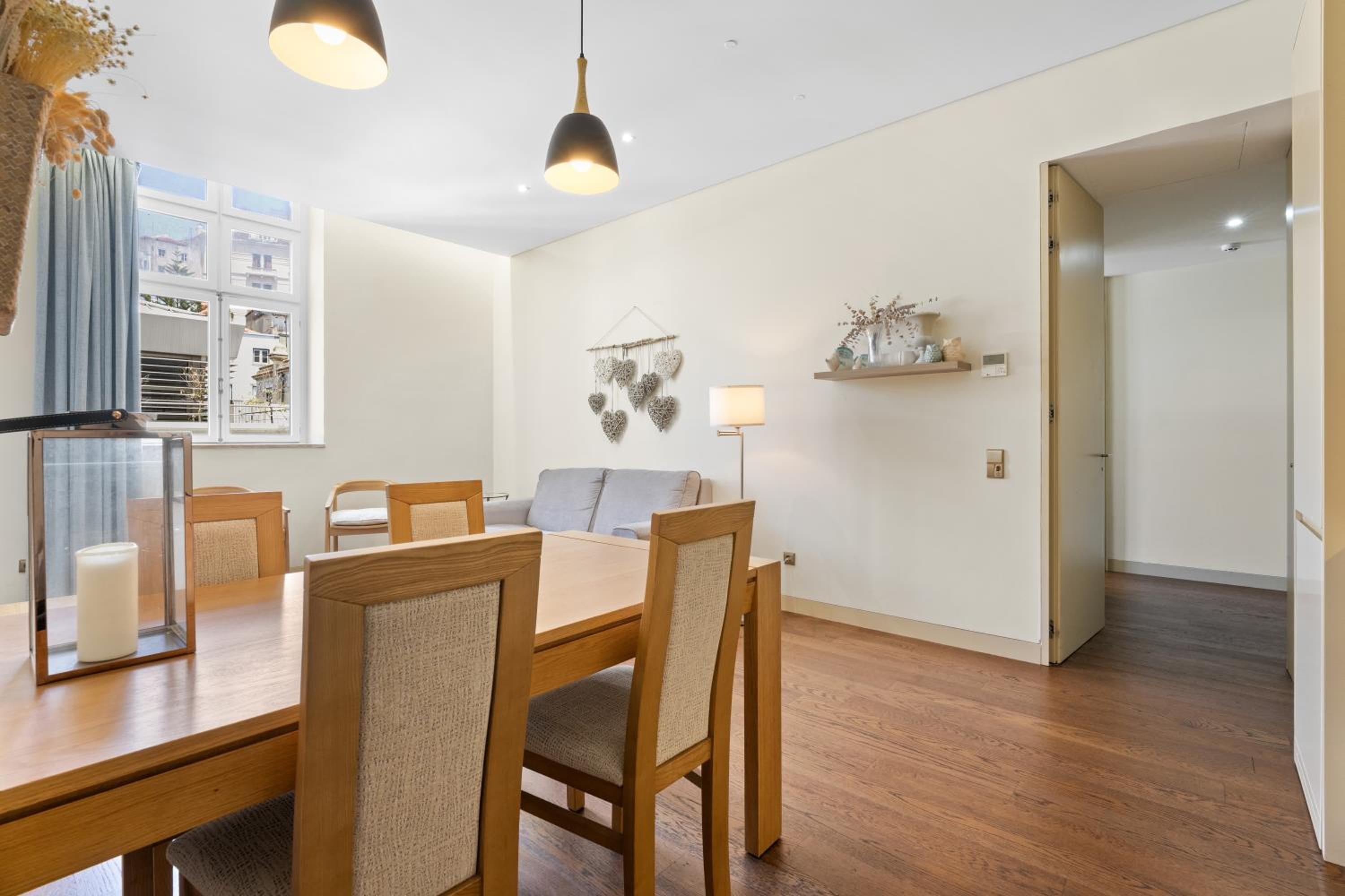 Timeout Market 2 bedrooms view 5