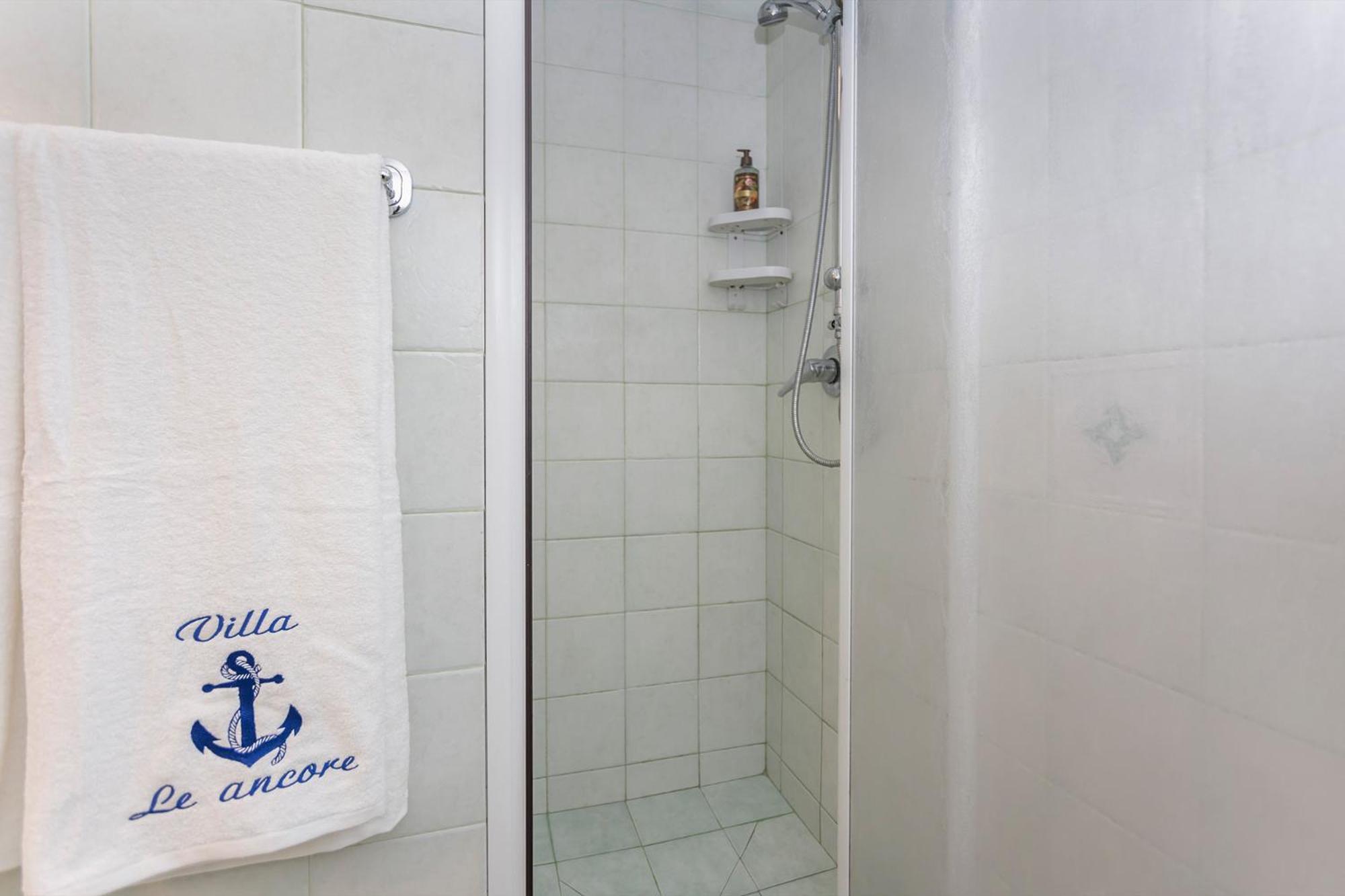 villa le ancore photo 2