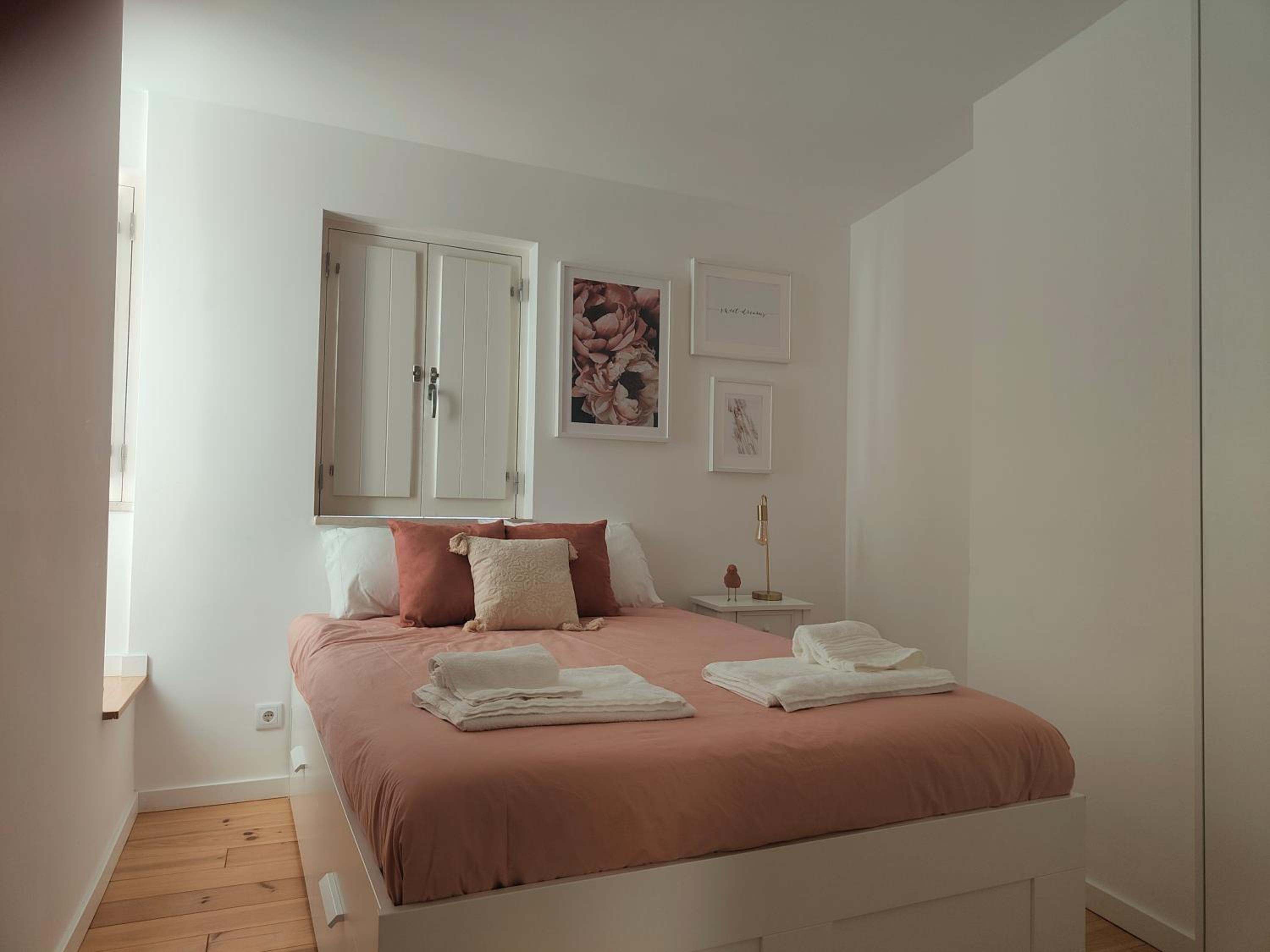 Coimbra Vacations - Rose Essence Aparment - Exceptional balcony - Property Image 16