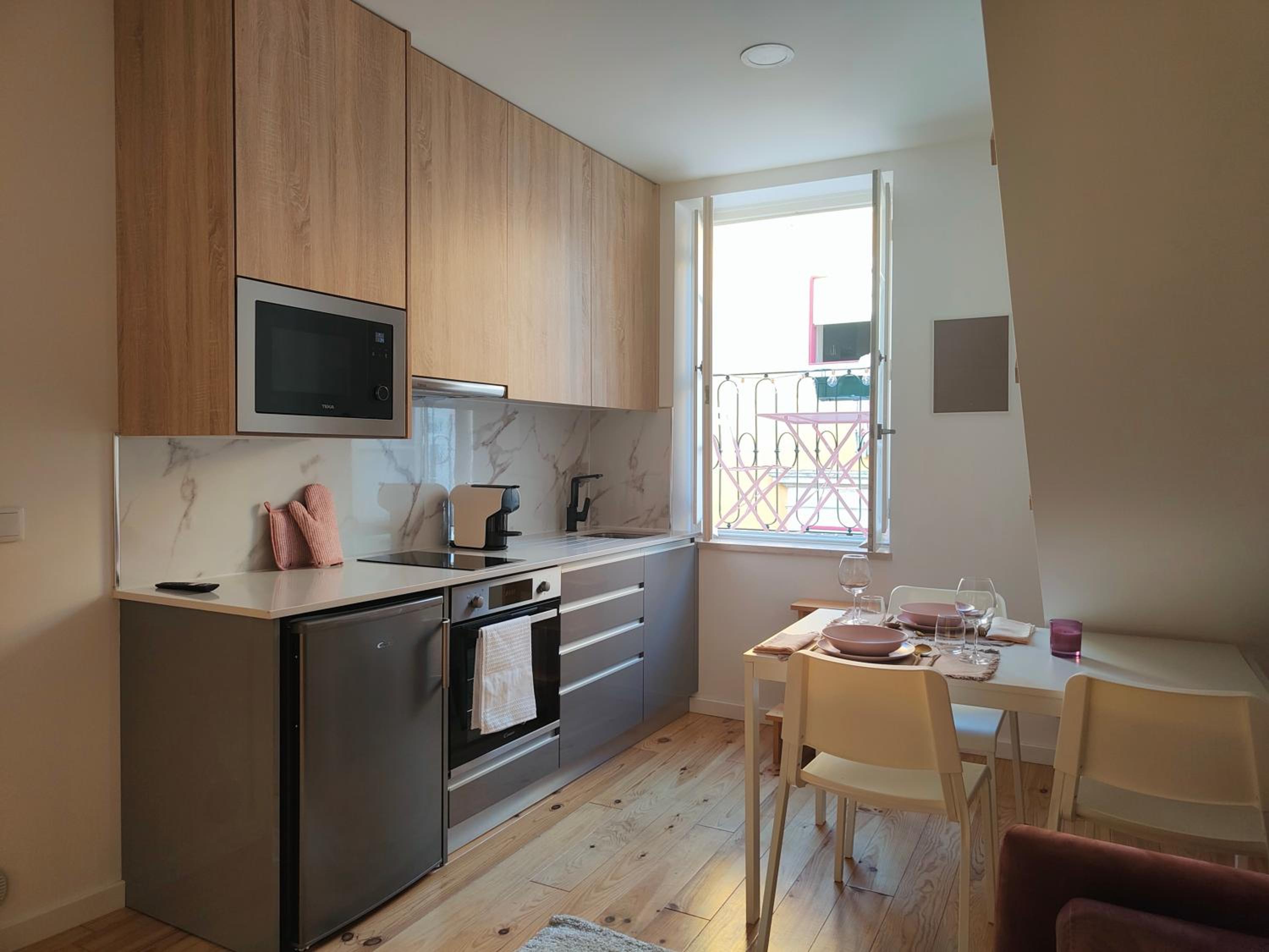 Coimbra Vacations - Rose Essence Aparment - Exceptional balcony - Property Image 13